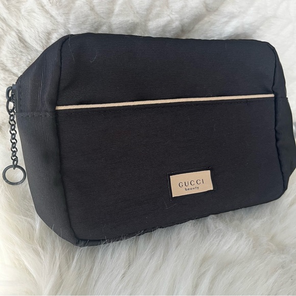 Nwot, Gucci Pouch - Picture 6 of 16